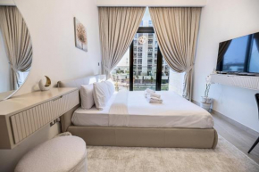 Elite LUX Holiday Homes - Upscale Studio in Azizi Riviera Prime Location Dubai